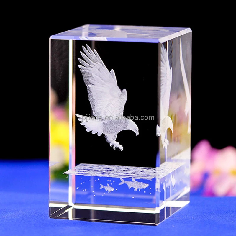  CRYSTAL クリスタル鷹の彫刻 オリジナルボックス付き CRYSTAL クリスタル鷹の彫刻 オリジナルボックス付き CRYSTAL