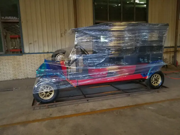 8 мест электрический классический автомобиль