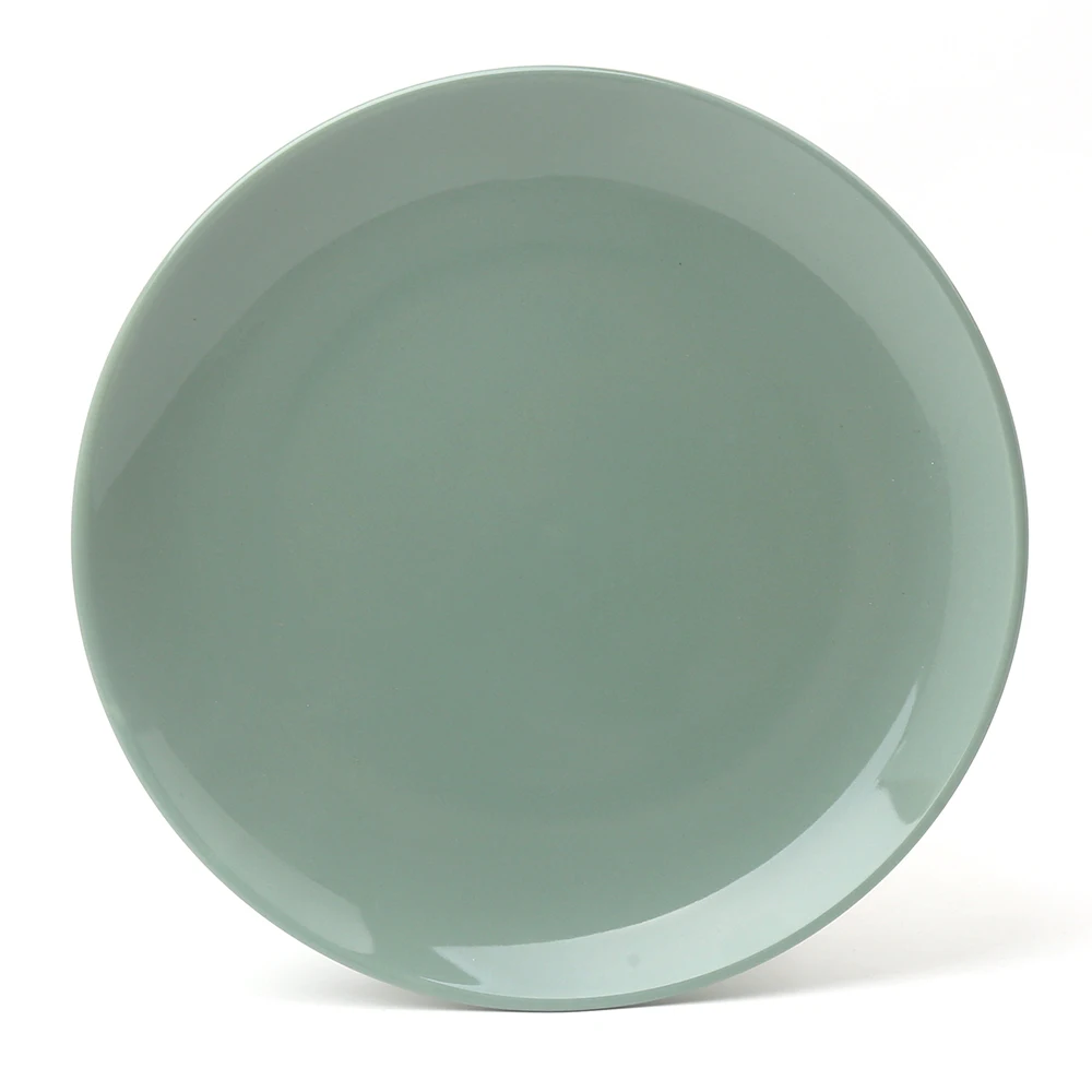 modern restaurant plates