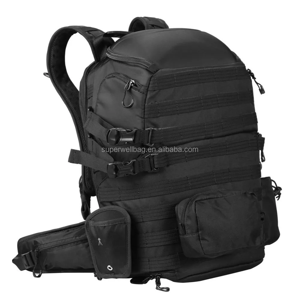 ruckensacark with camera compartment