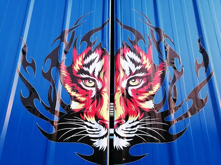 Zigong City Red Tiger Culture & Art Co., Ltd. 1