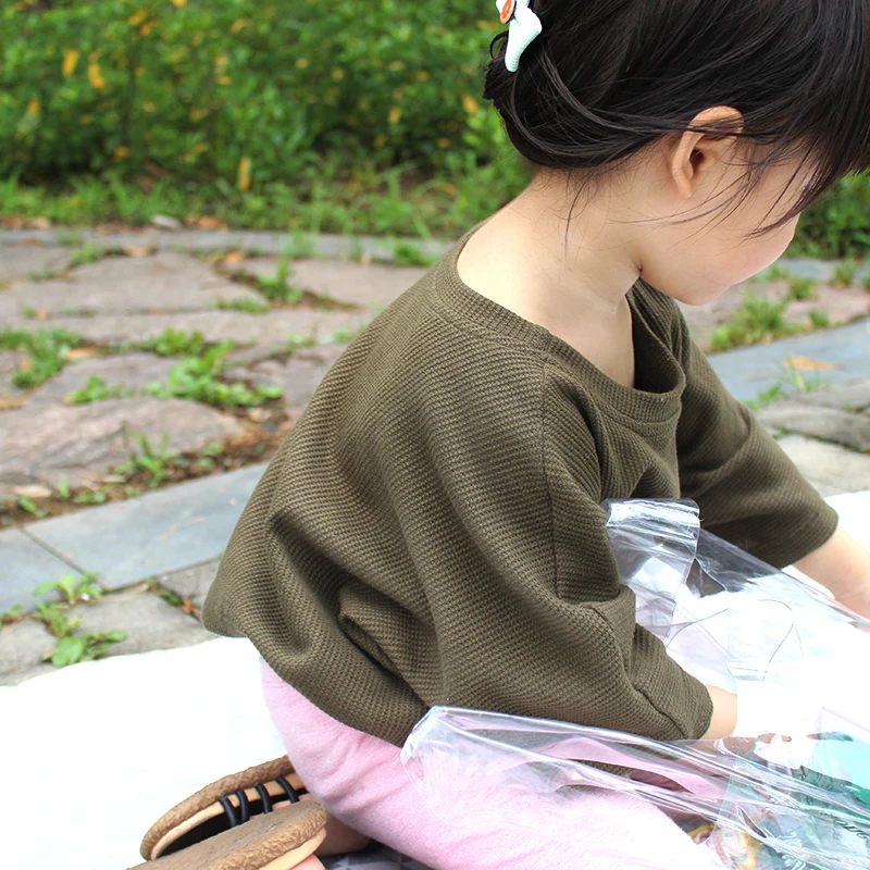 Индивидуальная одежда, модель маленькой девочки, топ, 100 смесь хлопка, коричневая, большие размеры, Детская футболка