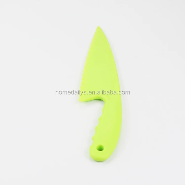 1pc Lettuce Knife Plastic Serrated Cut Bread Salad Cake Blade