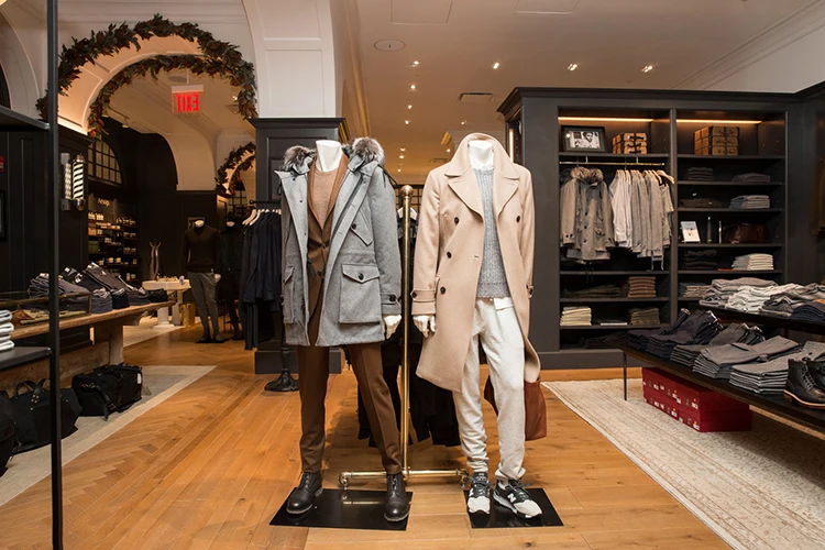 Nouveau Design d'intérieur de magasin de vêtements pour hommes sur