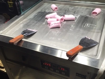 CE FCC ROHS Intellective Flat Pan Thailand Style Roll Fried Ice Cream Machine for Fry Ice