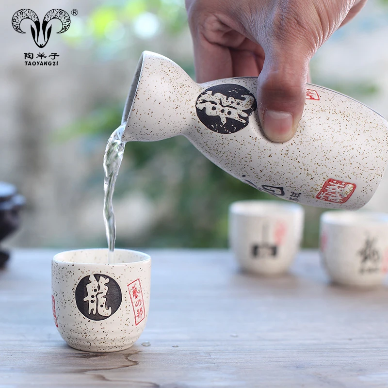 Chinoiserie Ceramic Pottery Sake Pot Wine Bottle 4 Cups Ceramic Sake Sets