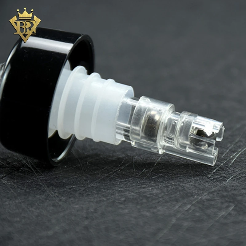 Plastic Wine Measured Pourer with 10ml 20ml 30ml Capacity