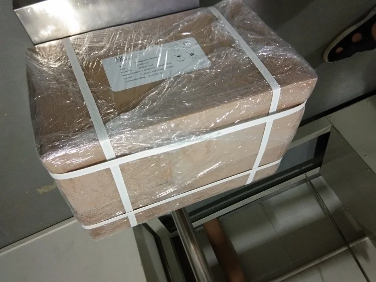 20 Mil Pre Punched Holographic Id Badge Laminating Pouches With Holes