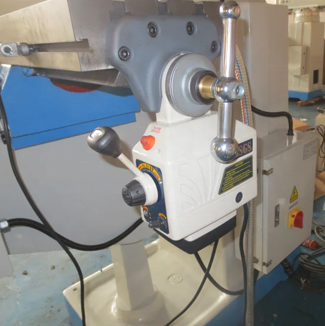 Taiwan Variable Speed  Vertical Horizontal Turret Milling Machine X6330A