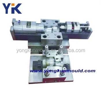 Taizhou Huangyan CPVC pipe fitting mould