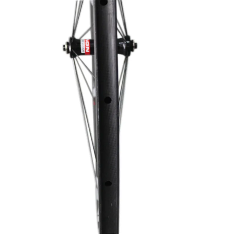 38mm Clincher Toray Carbon Wheelset With Novatec Hub & Sapim