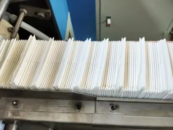 Xinda Factory Automatic Handkerchief Tissue Paper Product Making Machinery