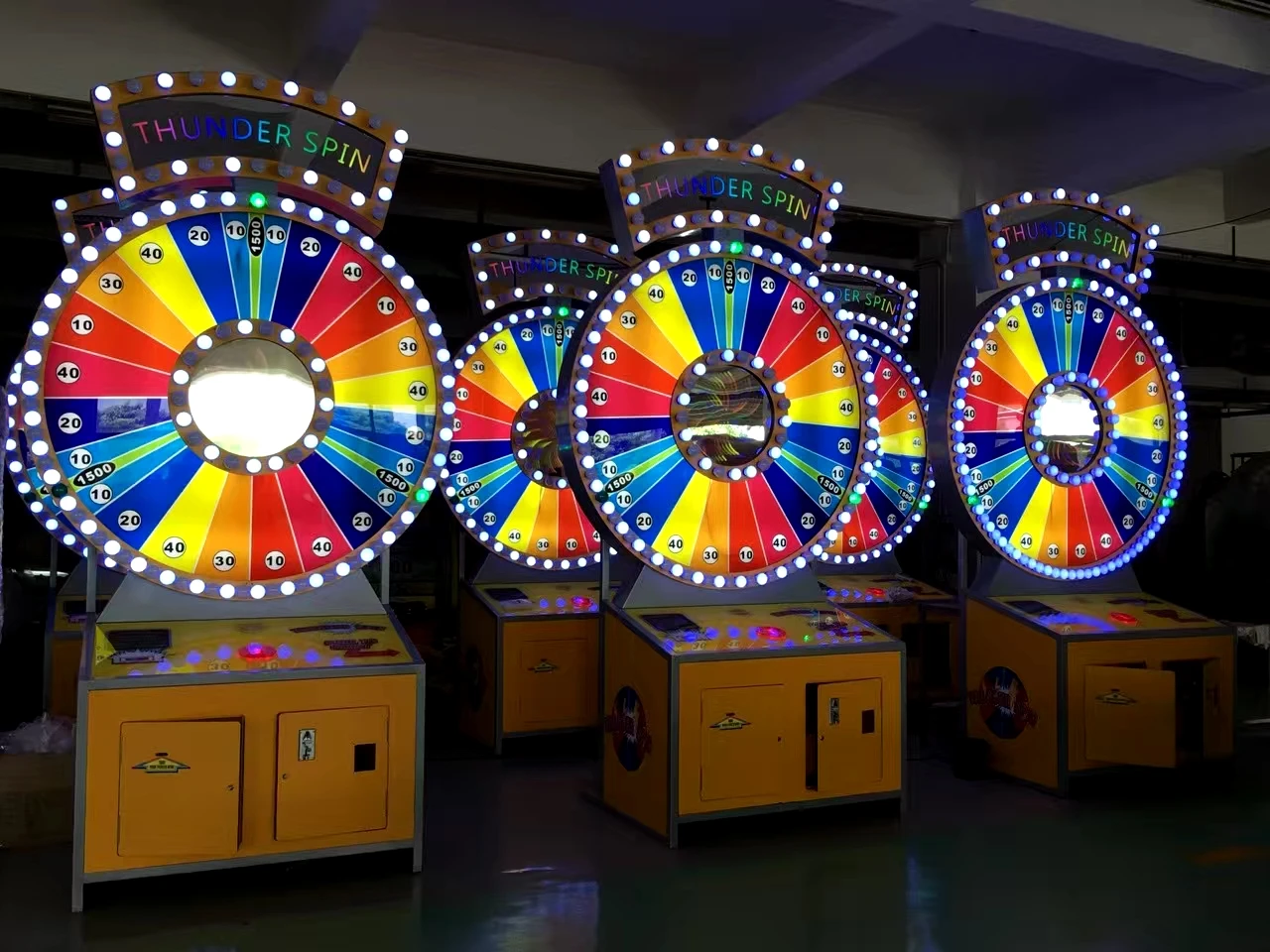 코인 운영 실내 복권 오락 천둥 스핀 코인 푸셔 티켓 구속 게임 기계 판매