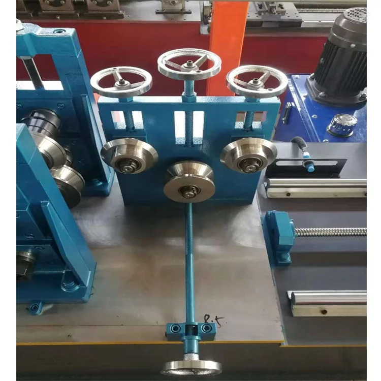 L corner wall angle machine (6).jpg