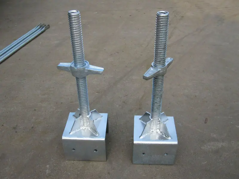Galvanized Pipe Screw Jack Base Swivel Scaffolding Jack Base to Adjust the Height Steel Pipe Adjustable Hollow Screw Jack Base