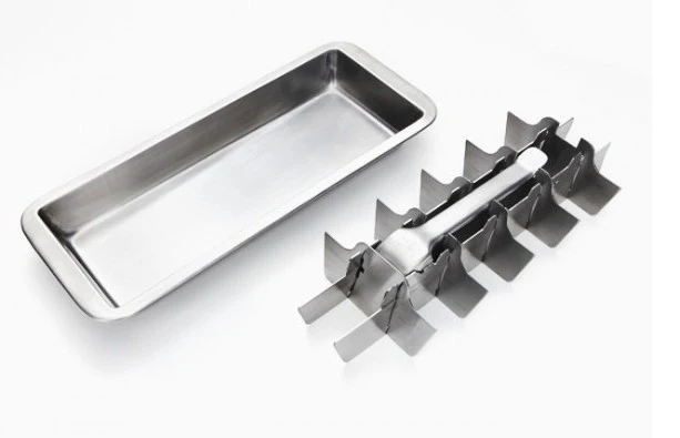 Лоток для льда из нержавеющей стали не содержит Бисфенол А и токсинов