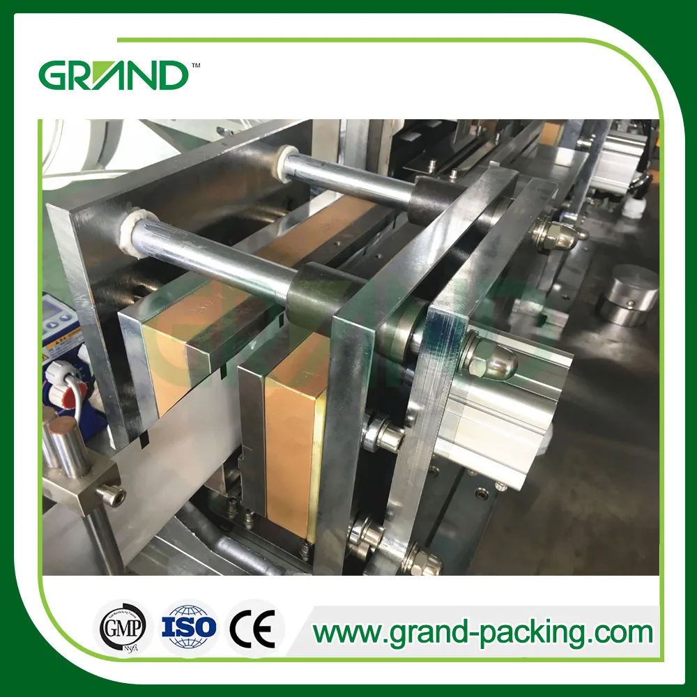 
 Автоматическая упаковочная машина с одной саше для влажных салфеток/спиртовой тампон/влажных салфеток  