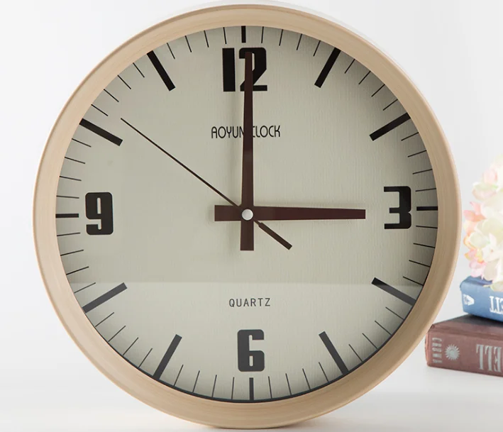 New Design Simple Style Wall Clock Home Goods Wall Clock Decoration and Wooden Round Shape Wall Clock for Living Room