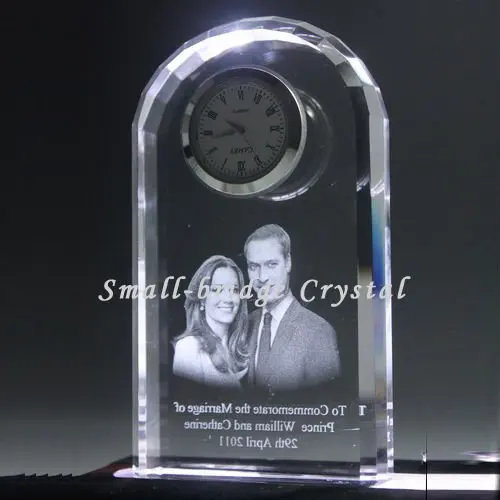 Wholesale decorative Crystal  Desktop clock  customized logo London building crystal crafts for souvenir factory