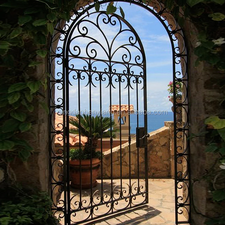 Small Iron Gate Design Wrought Iron Outdoor Gates for Garden