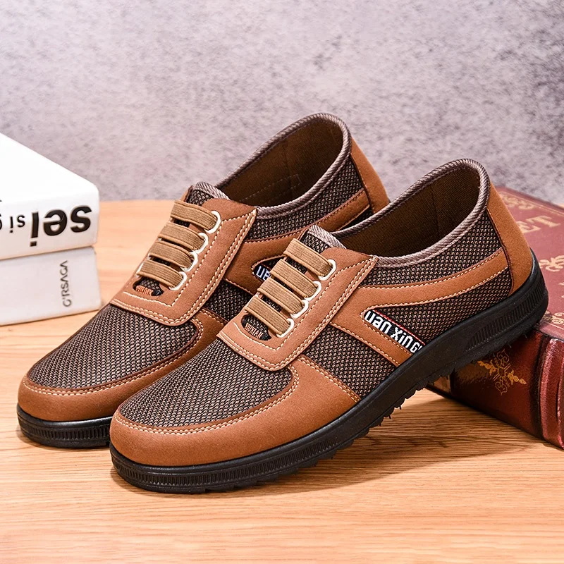 Los zapatos que serán tendencia en primavera 2021: mocasines, sandalias  trenzadas y bailarinas con calados | Vanity Fair