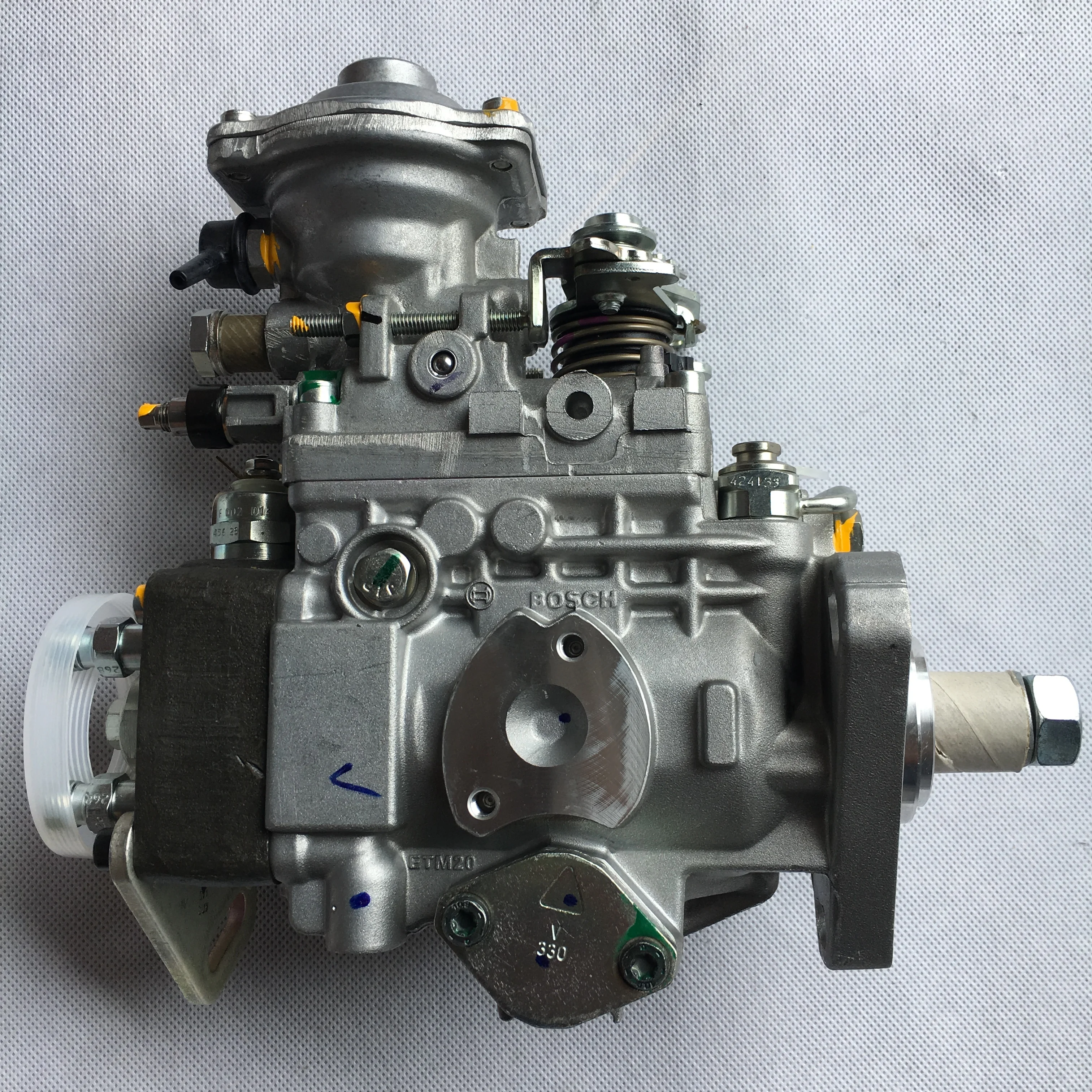 Original Cummins 4BT3.9 Fuel Injection Pump - Reliable