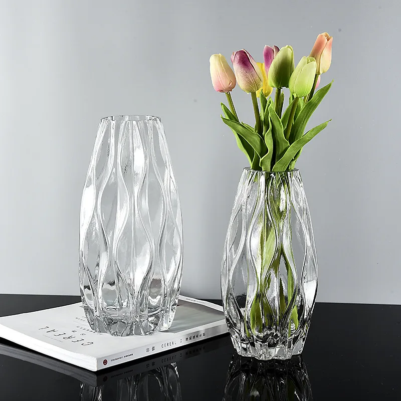 Прозрачная ваза. Стеклянная вазочка. Стеклянные вазы для цветов. Стеклянные вазочки для цветов. Необычные вазы для цветов.