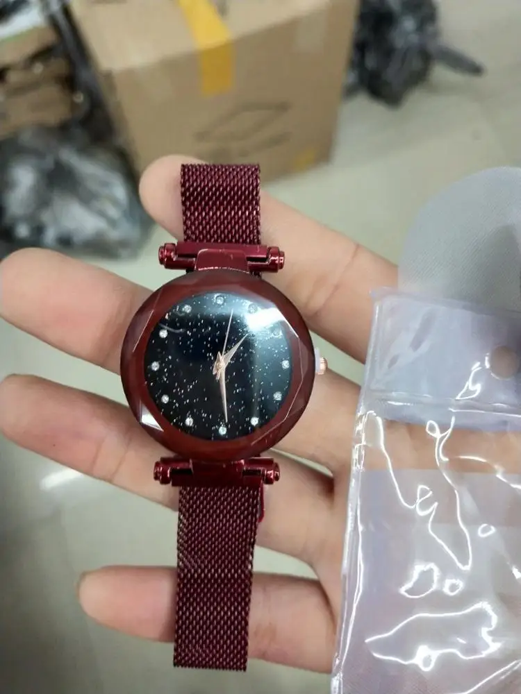 2021 Newest Sky Face Design Watch Attractive Color Magnet Buckle Steel Mesh  Band Milanese Strap Women Quartz Wrist Watch YW01