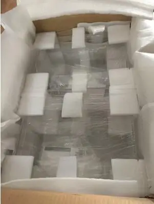 
Оптовая продажа, прозрачная акриловая витрина с кубическим отсеком на заказ 