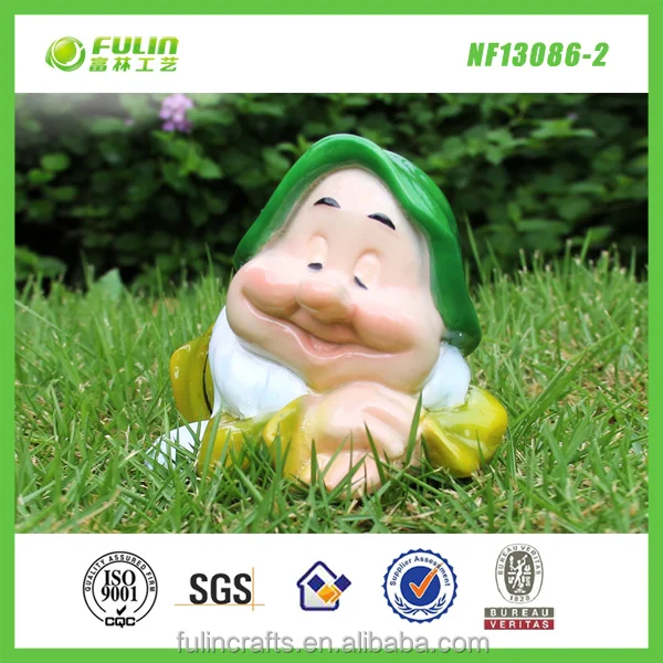 Snow White and the Seven Dwarfs Garden Resin