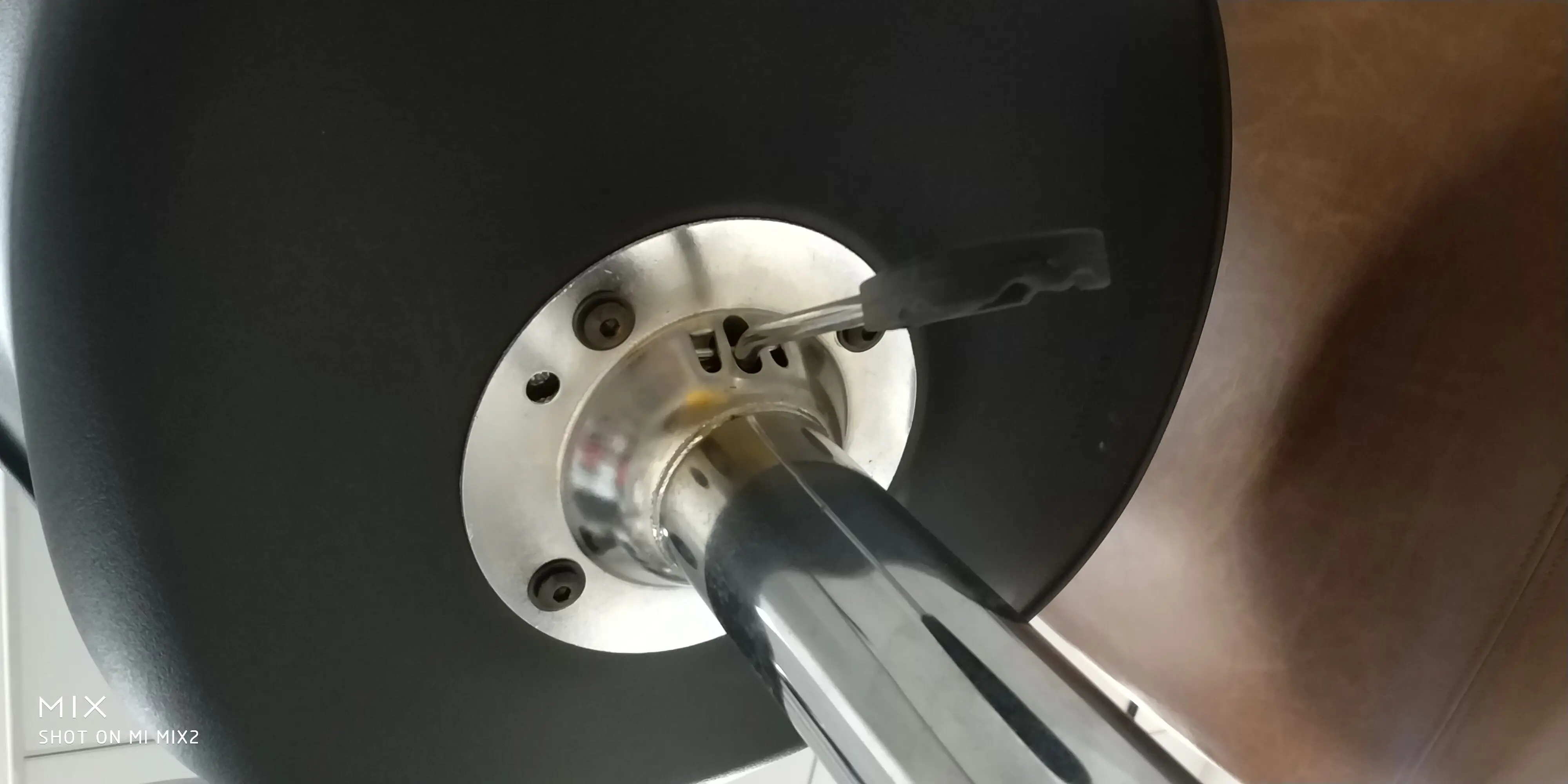 Гидравлический регулируемый вращающийся стул для татуировок, массажный стул для лица, вращающийся стул для спа-салона, барный стул