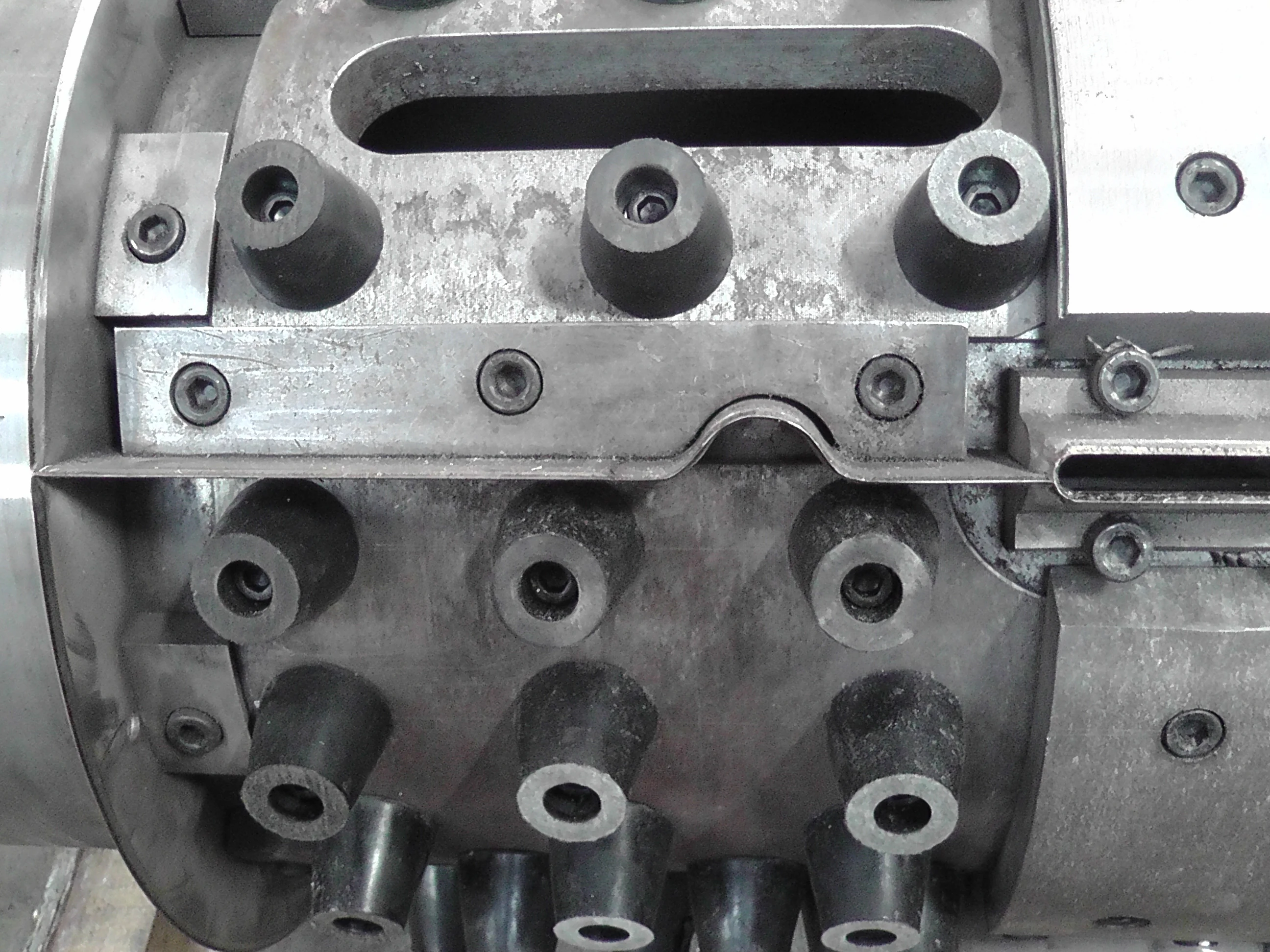 Опытный поставщик асфальтовой кровельной черепицы, производственная линия