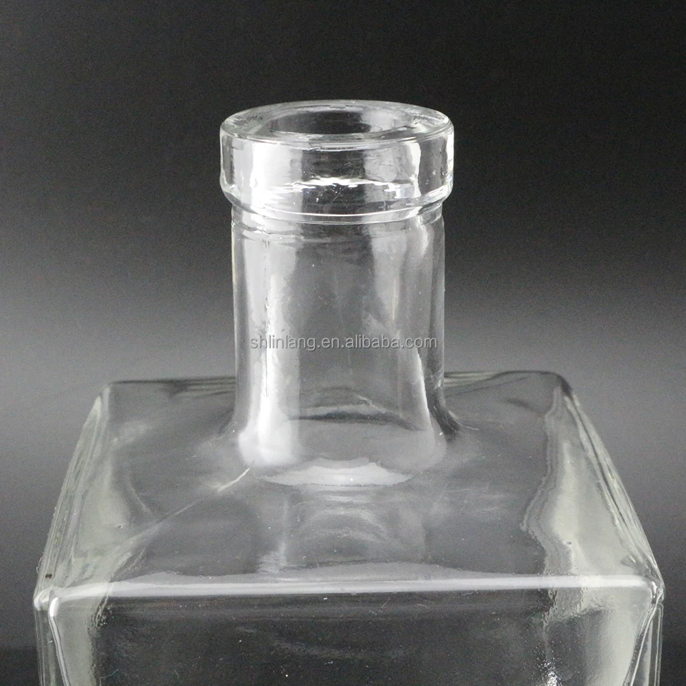 Shanghai Linlang Wholesale classical square glass whisky bottle