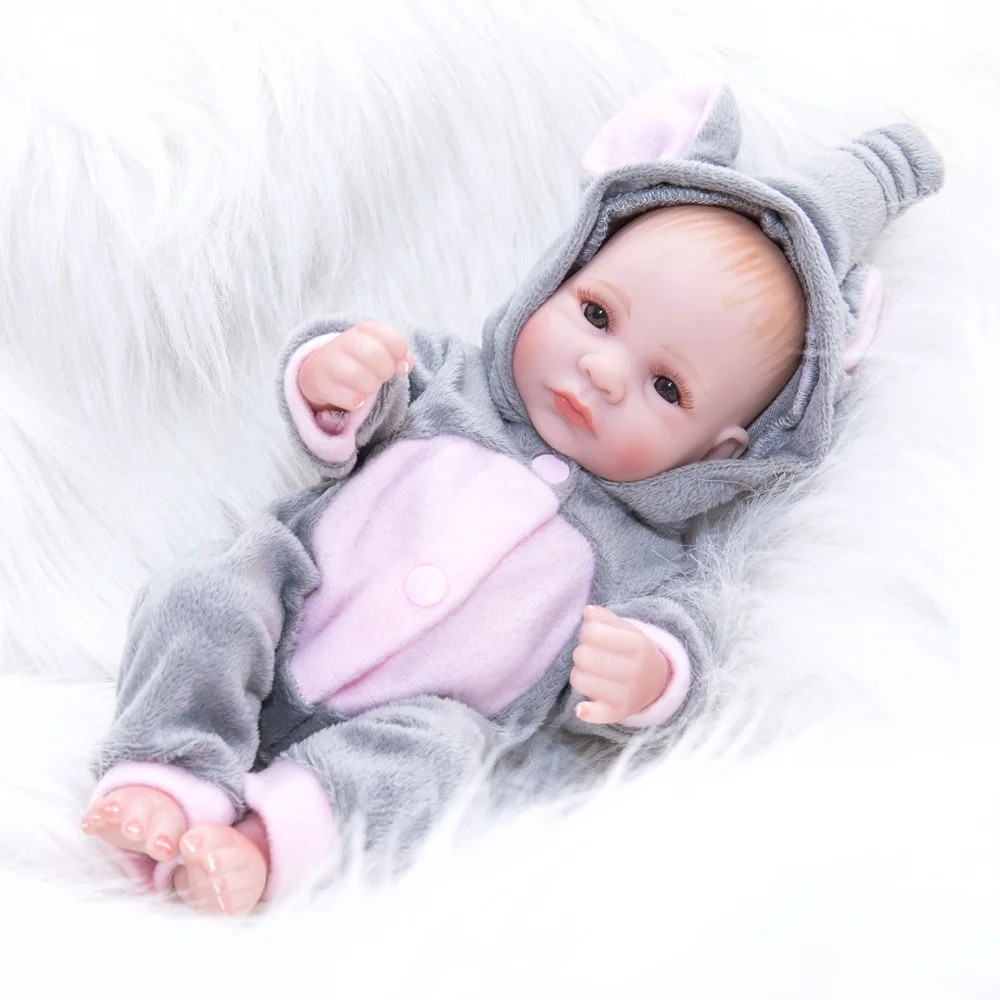 New Clothes Design Reborn Baby Dolls Cute Realistic Soft Silicone Vinyl Dolls New Born Baby Bebe Dolls Buy Baby Doll Soft Silicone Vinyl Dolls Baby Bebe Dolls Product On Alibaba Com