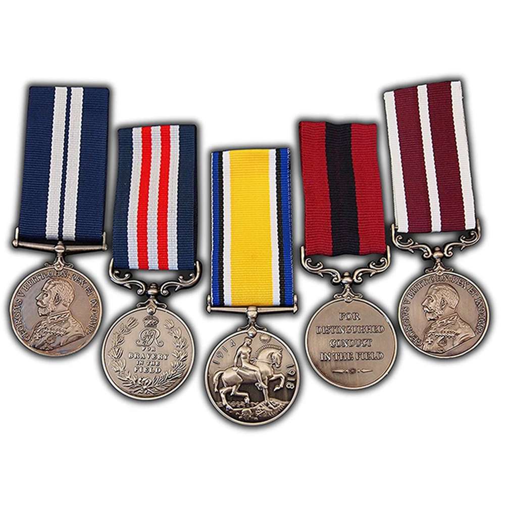Медали военные награды. Медали военные. Медали наградные военные. Медалиаоенные. Медаль солдату.