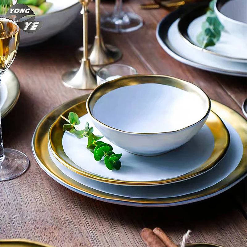 Wholesale Western modern dinner sets high quality luxury porcelain dinnerware  set From m.