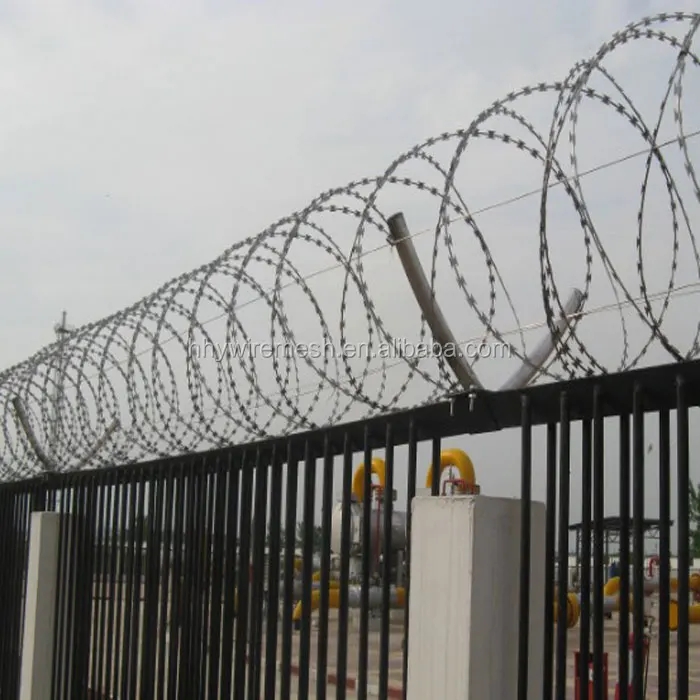Razor Barbed Wire Coil Steel and Iron Wire With Hot Dipped Galvanized ...
