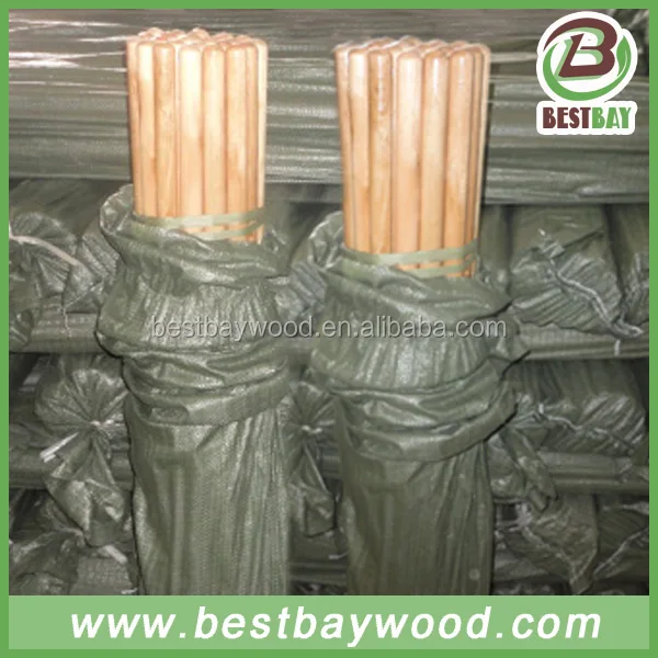 
Деревянная ручка грабли, окрашенная лаком, сделано в Китае 