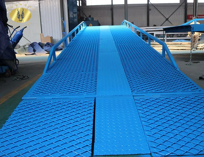 7LYQ SevenLift Mobile Hydraulic Adjustable Foldable Forklift Loading Portable Container Movable Dock Yard Ramp for Trucks