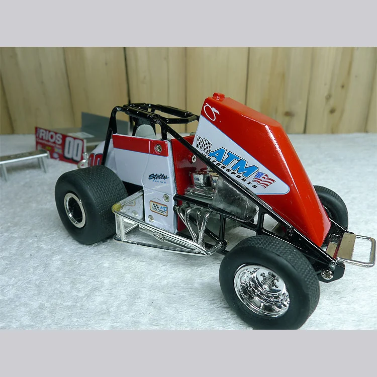 Sprint car diecast hotsell 1 24