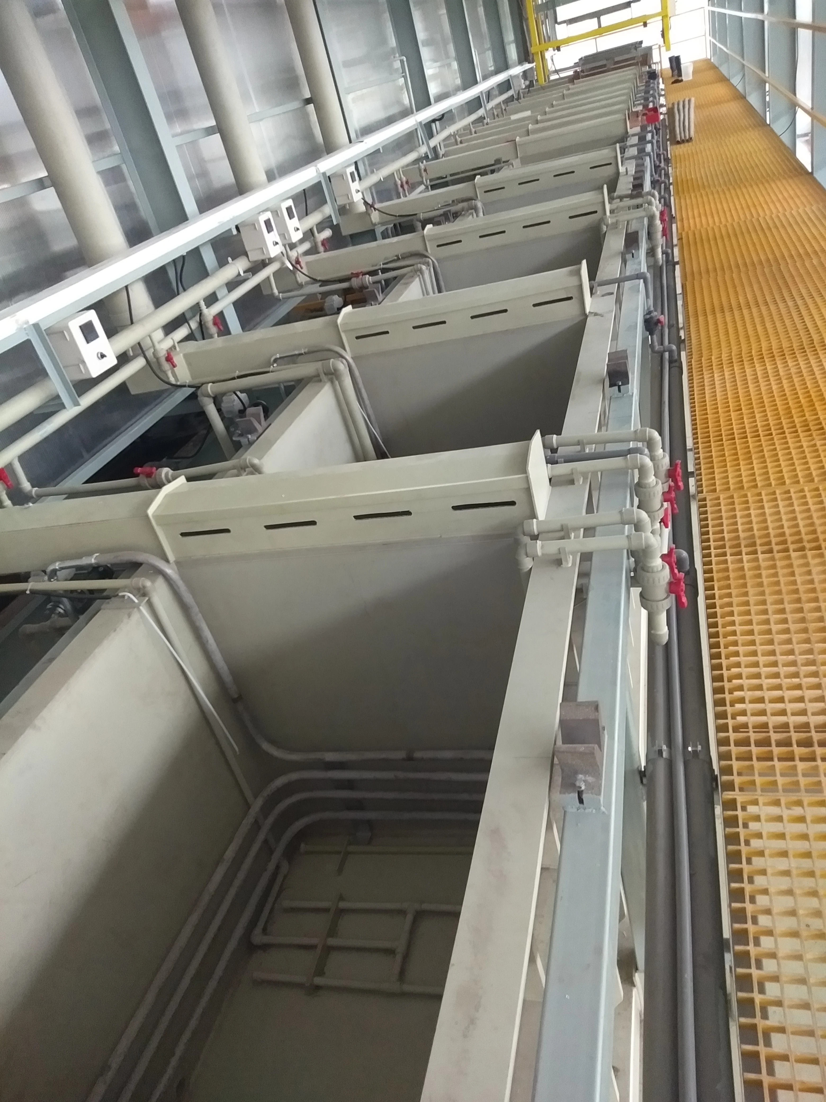 25 лет, автоматическая линия никелирования и хромирования с воздухоочистителем для защиты окружающей среды