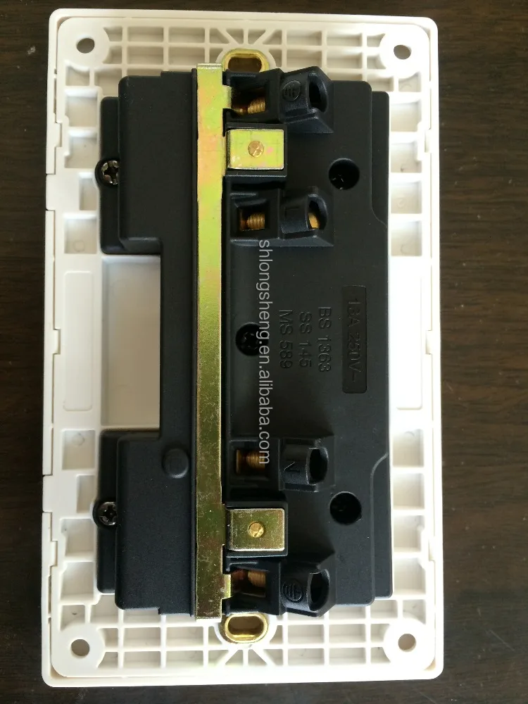 13a Double Pole Switch Socket New Design 2 Gang Electrical Wall Socket Outlet for Home