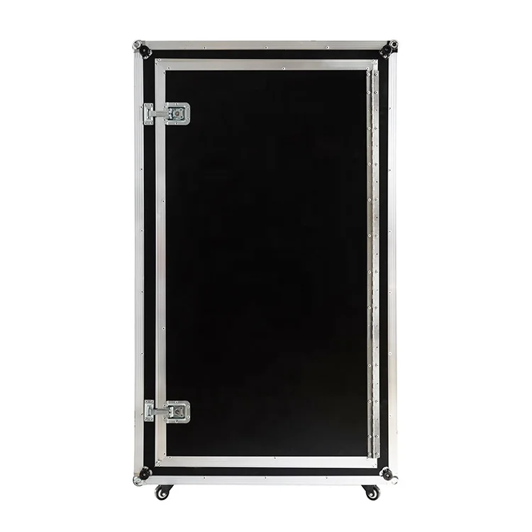 China Digital Interactive Mirror Photobooth Machine Photo Booth Wedding Booth with Wooden Frame