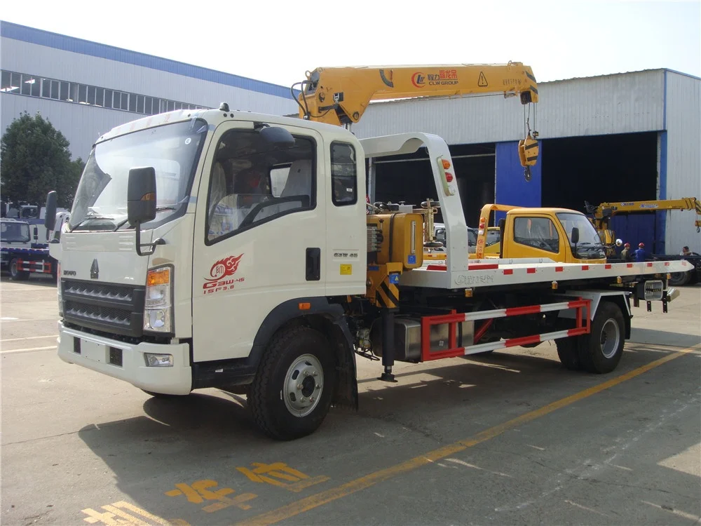 Chinese Factory Small Right Hand Drive Sinotruk 6 Wheel 4ton Self Loader Tow Truck with Crane