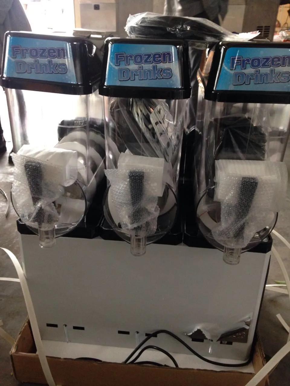 Заморозка мозгов. Напиток замораживающий мозг. Заморозка Нова. Hisense автомат для быстрой заморозки напитков.