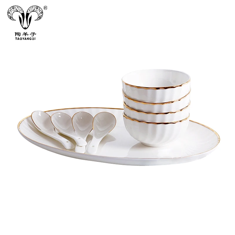 Buy M07022 Luxury Fine Porcelain Royal Dinnerware,porcelain / Ceramic  Golden Rim Dinner Set,exquisite Tableware from Shenzhen Excellence  Industrial Development Co., Ltd., China