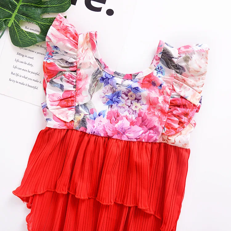 Девушка с рюшами Махаон платье с печатных детские брюки