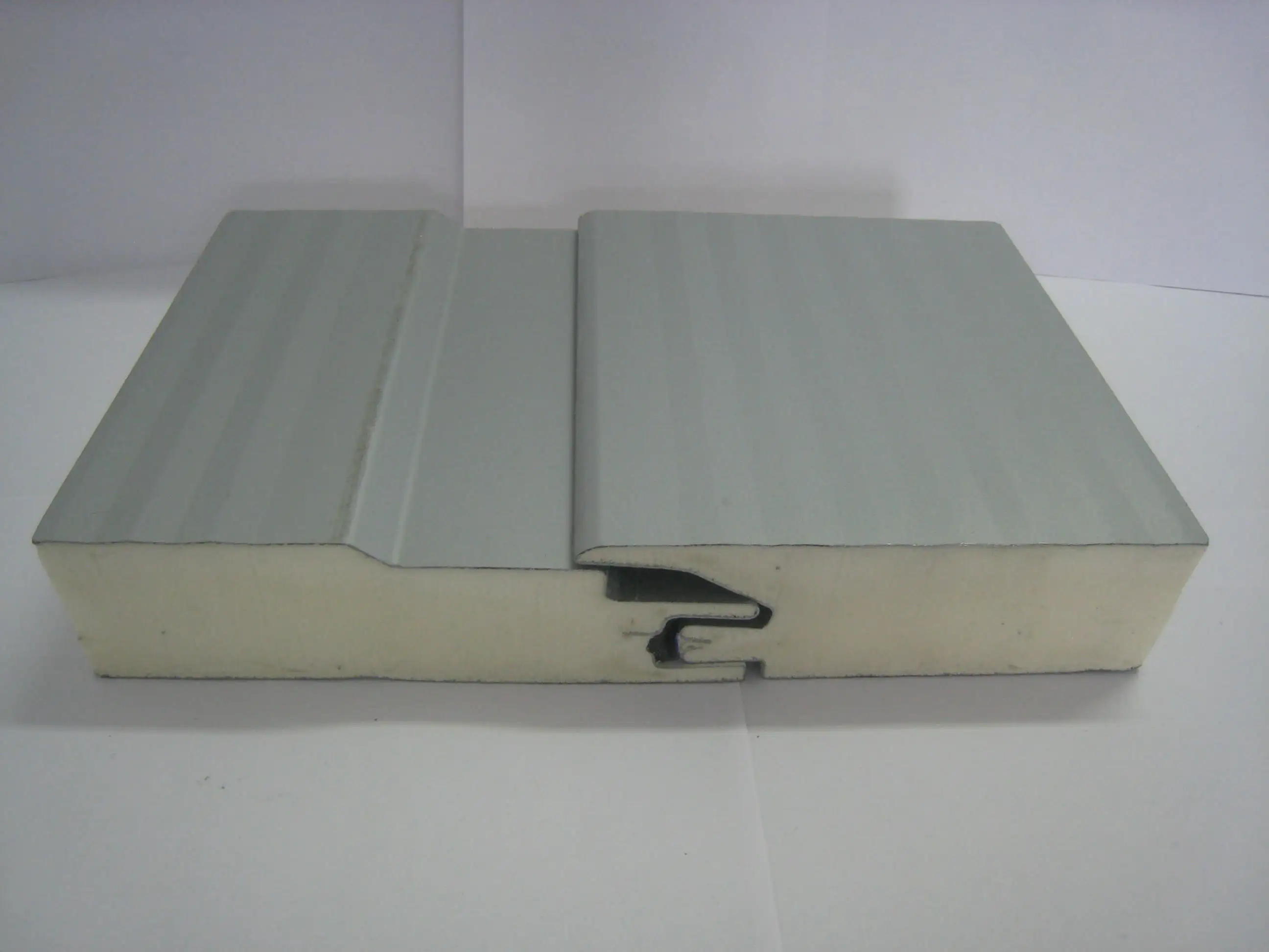 High Pressure Foam Machine Equip with Polyurethane Panel  Press Machine