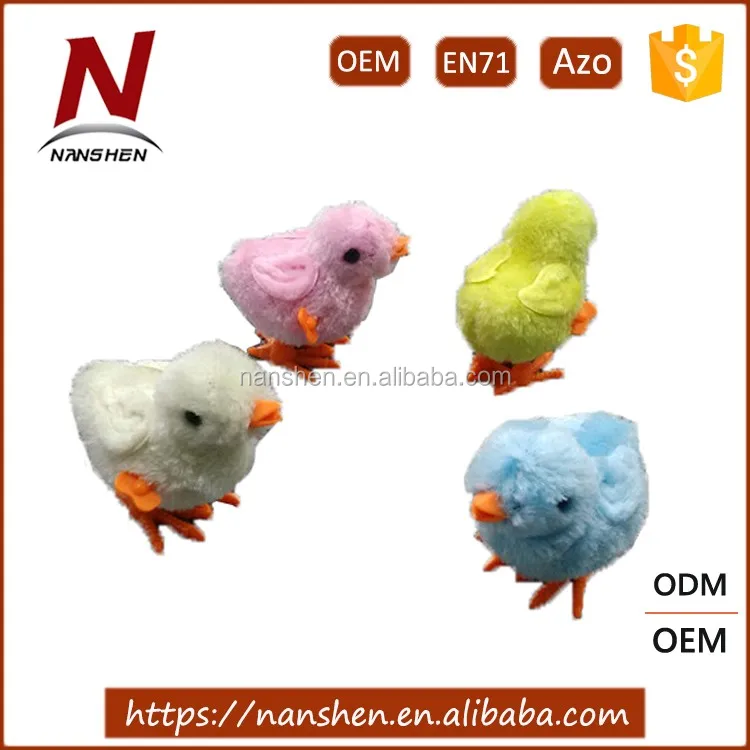 
 Маленькая плюшевая игрушка в форме курицы  