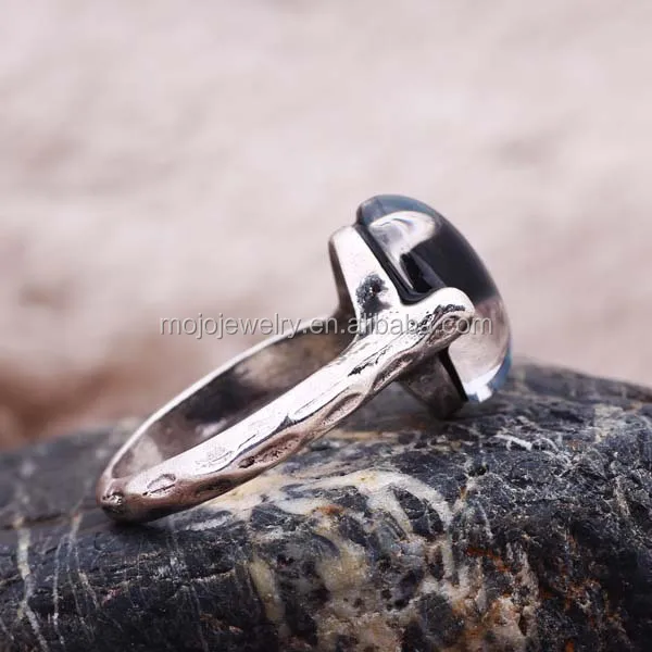 Designer Unique Rings with Clear Oval Shape Mood Stone Ring for Women